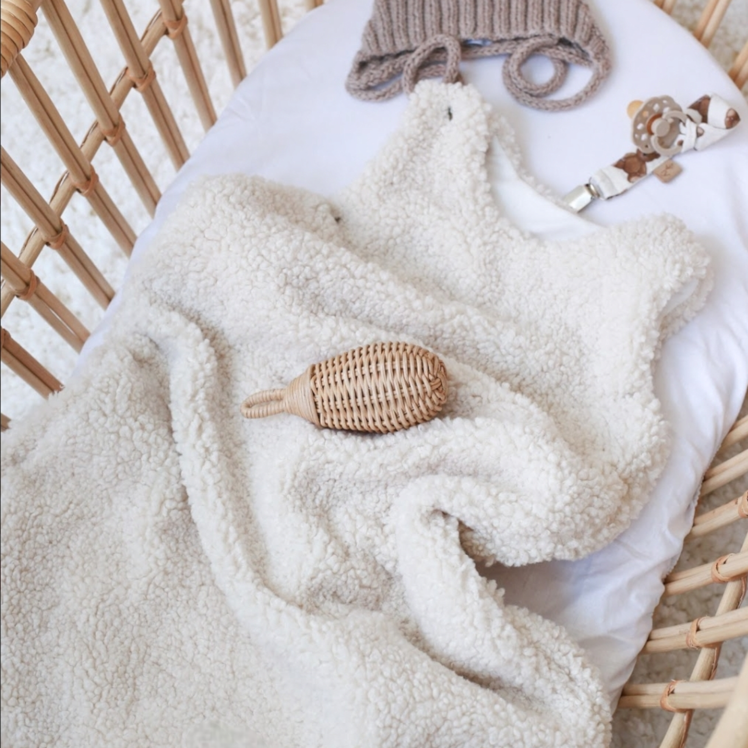 Teddy sleeping bag cream - Liam & Lilly