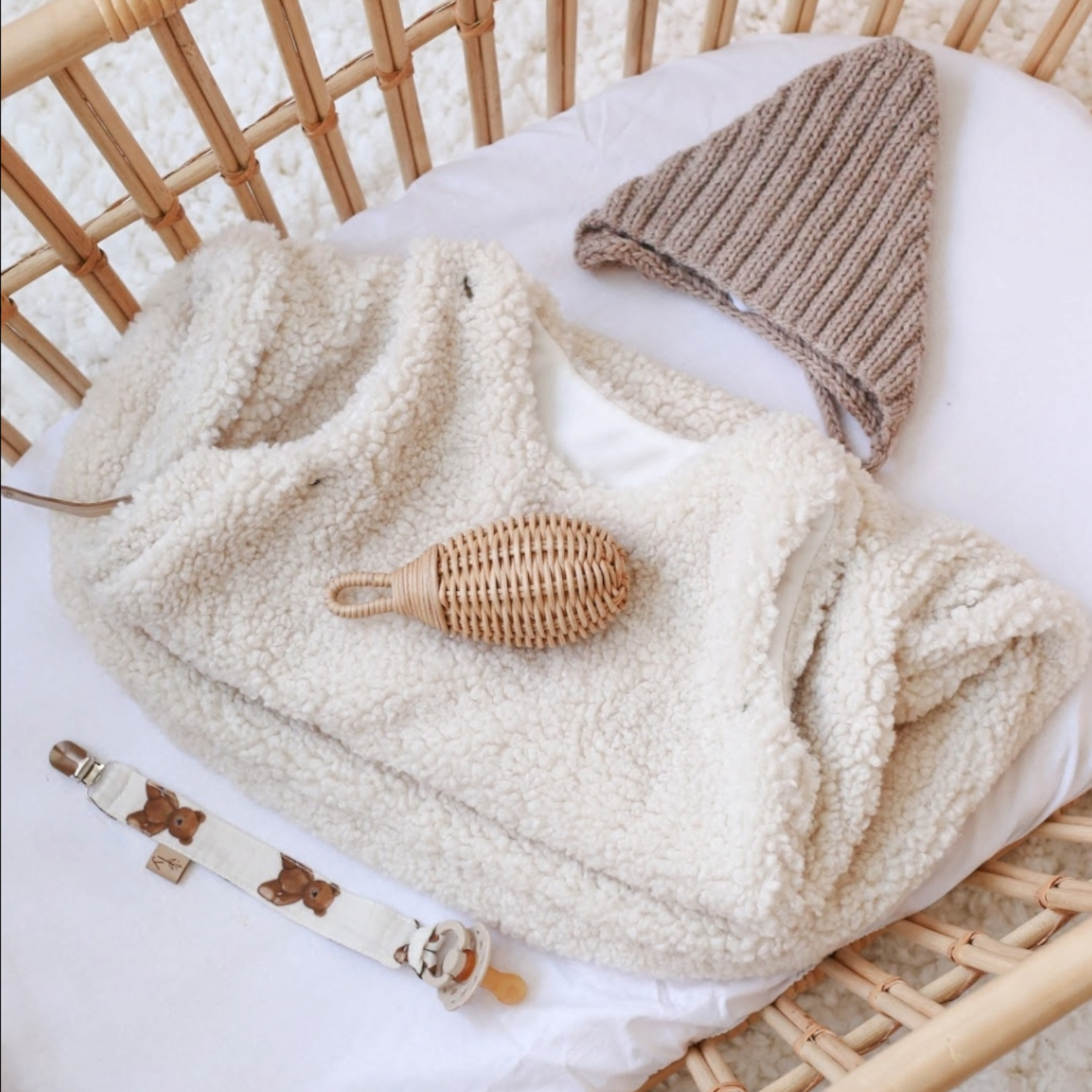 Teddy sleeping bag cream - Liam & Lilly