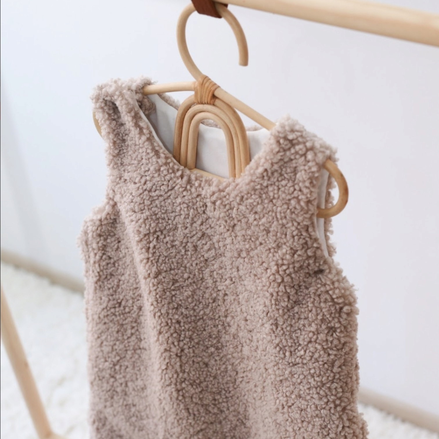 Teddy sleeping bag taupe - Liam & Lilly