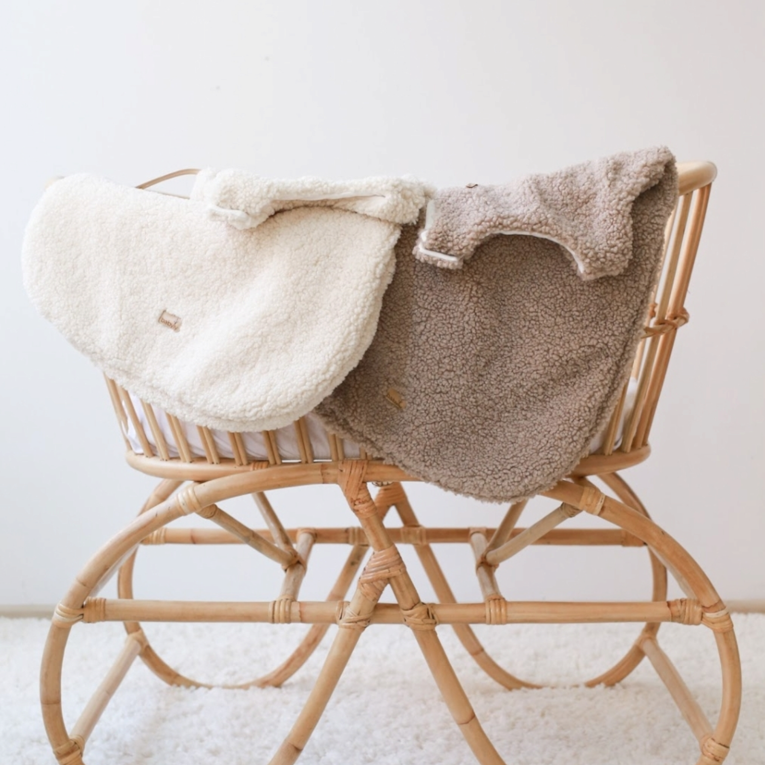 Teddy sleeping bag taupe - Liam & Lilly