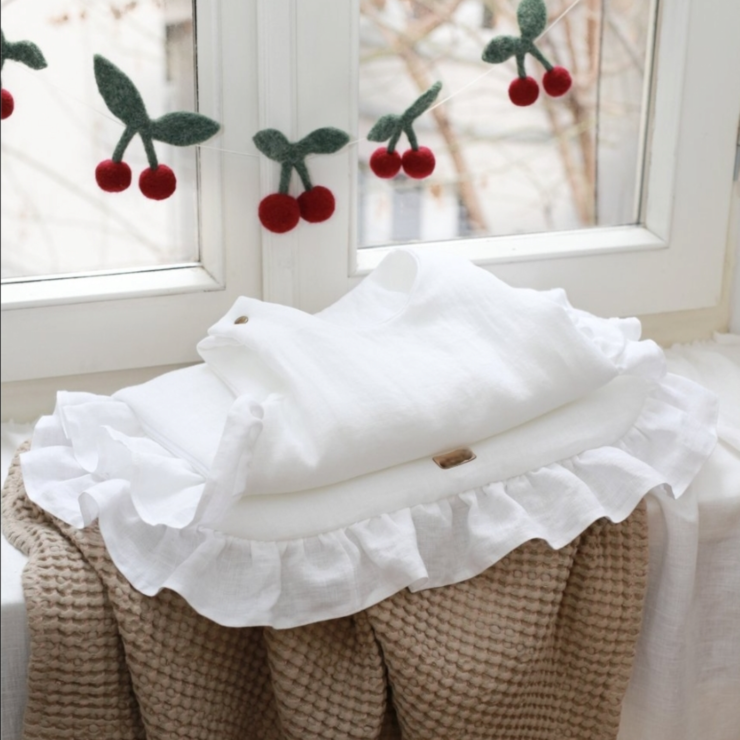 Sleepingbag with flounce - Liam & Lilly