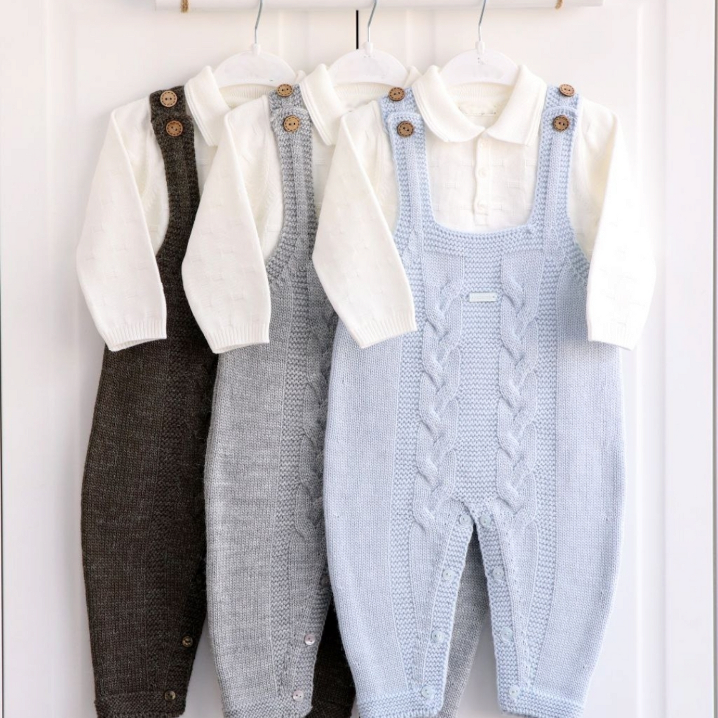 Knitted dungeres