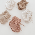 Load image into Gallery viewer, Perla bonnet & socks set - Liam & Lilly