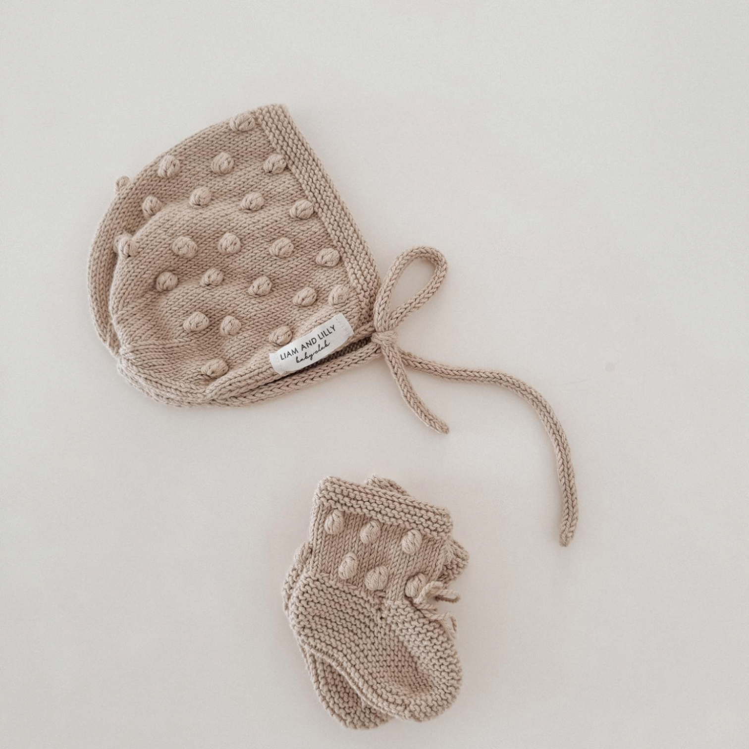 Popcorn bonnet & socks set - Liam & Lilly