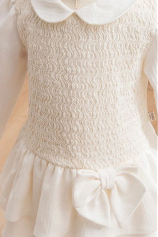 Elegant ruffle dreas