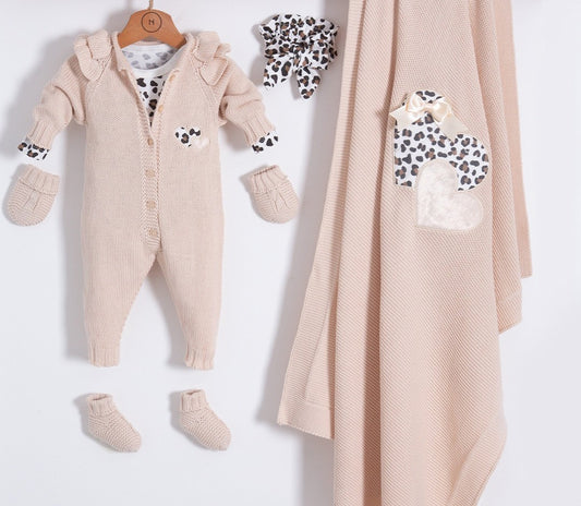 Leopard newborn girl giftset