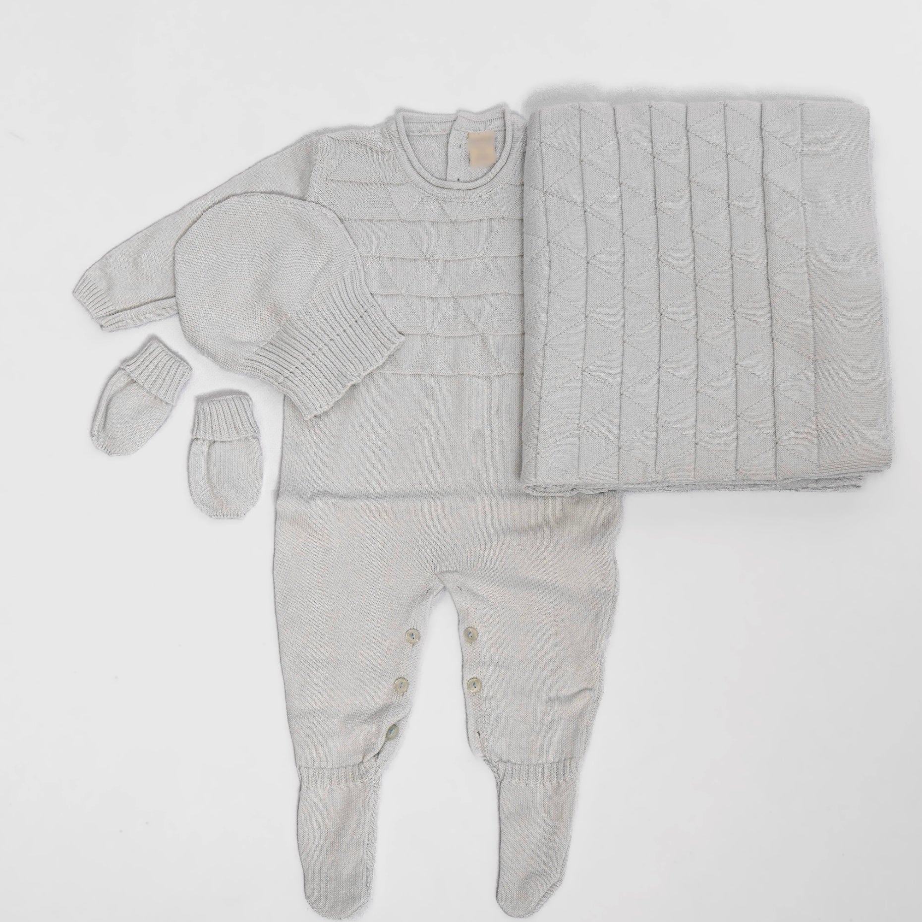 Newborn pastel blue four-pieces giftset