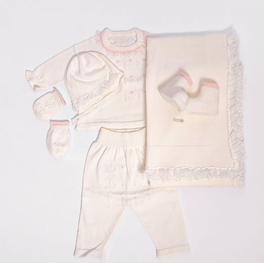 Newborn six pieces giftset sweet girl