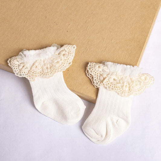 Lace socks