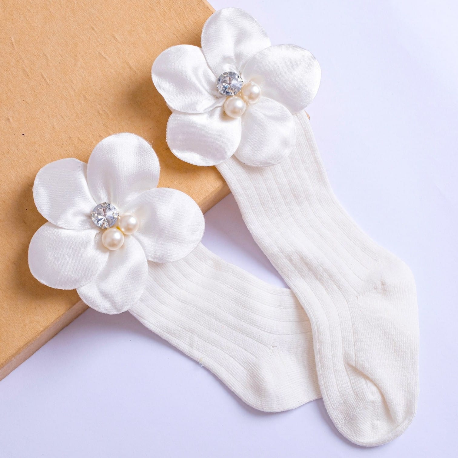 Pearl blossom socks - Liam & Lilly