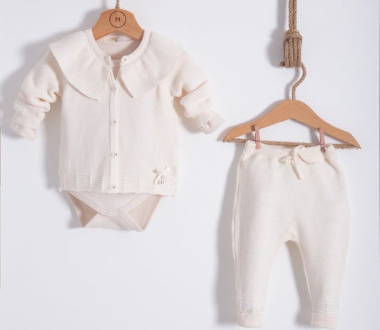 Soft cotton three-pieces white baby set