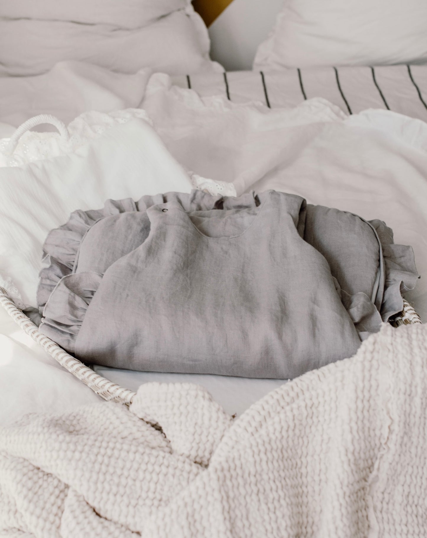 Ruffled grey sleepingbag