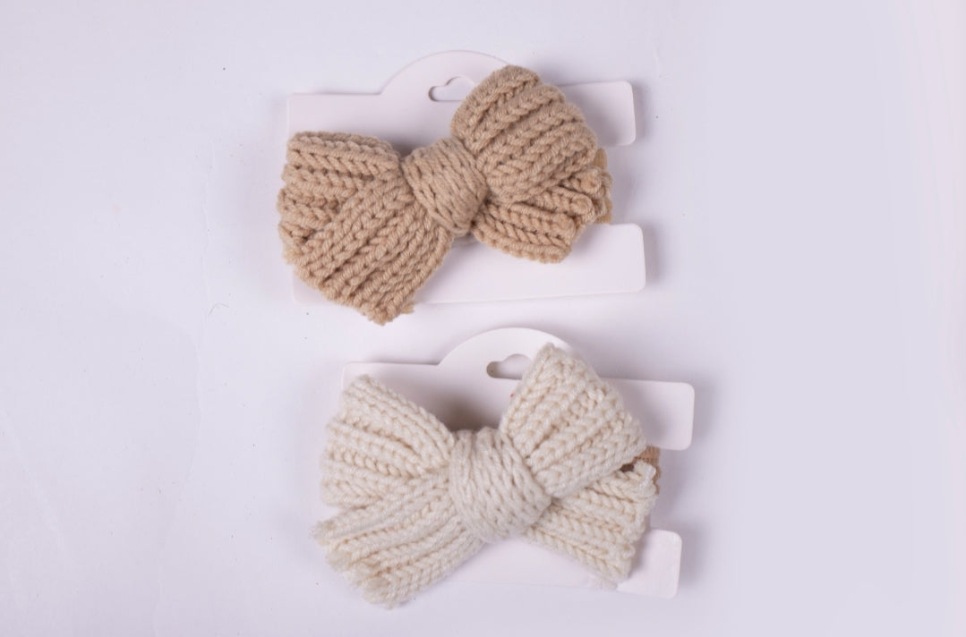 Knitted hair nude bow